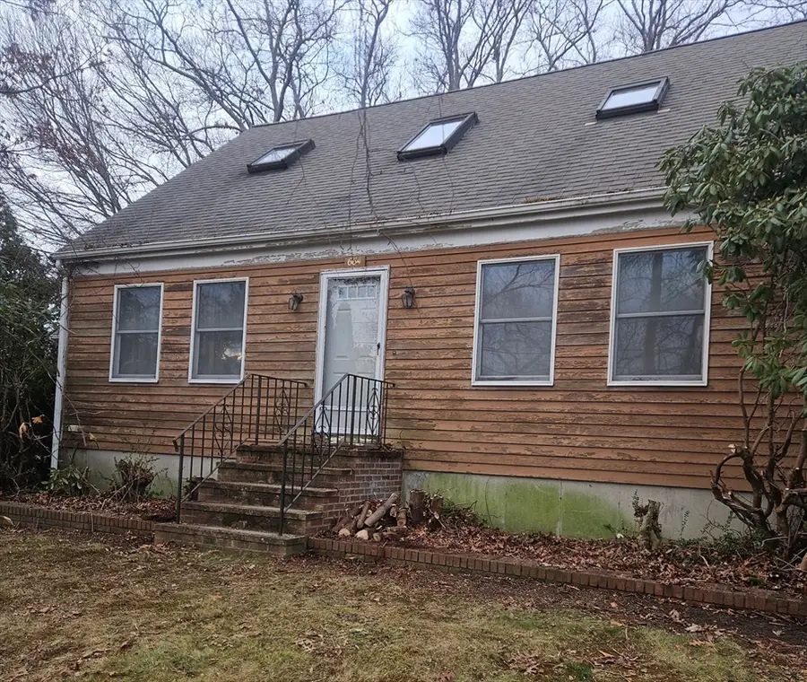 664 Norman, Fall River, MA 02721 - Image #2