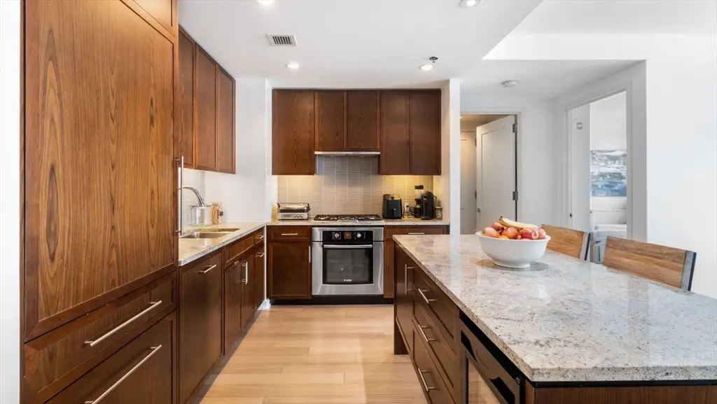 580 Washington #1105, Boston, MA 02111 - Image #1