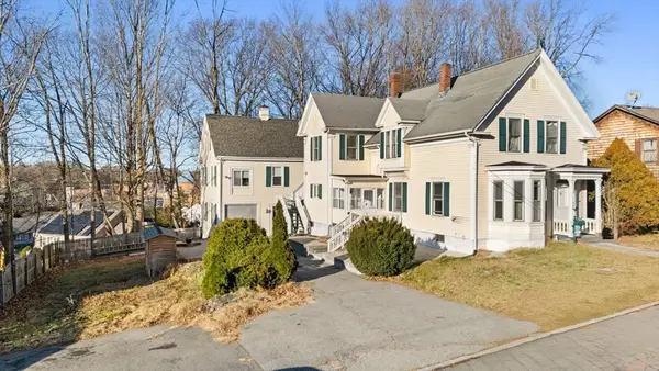 44 Nineteenth St, Lowell, MA 01850