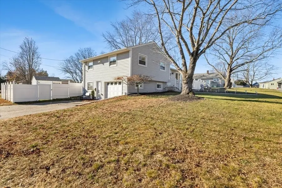 196 Coolidge St, Swansea, MA 02777 - Image #3