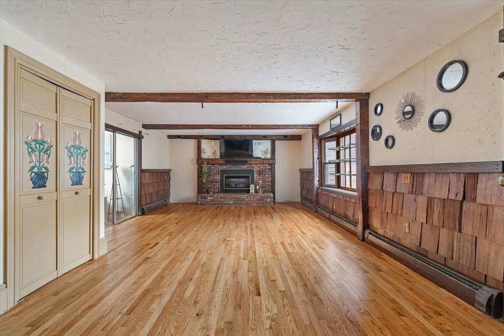 250 Shrewsbury St, Holden, MA 01520 - #1