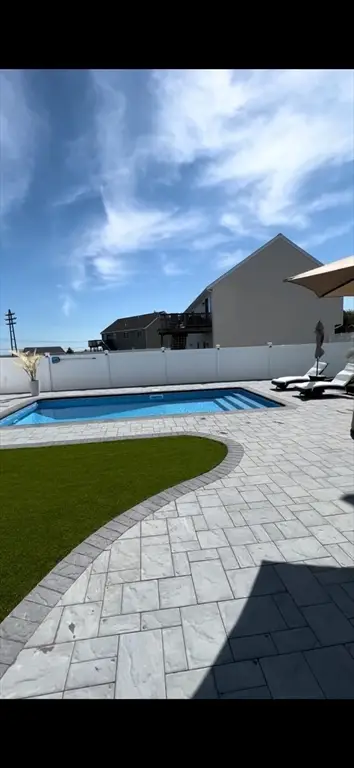 43 Gedney Dr, Peabody, MA 01960 - Image #2