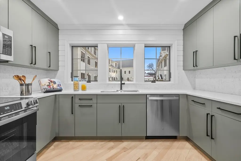 5 Chatham St #5, Watertown, MA 02472 - Image #1