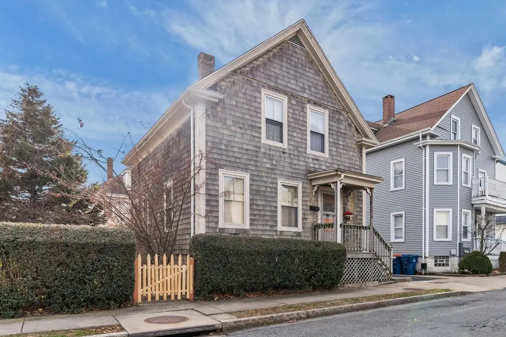 198 Arnold St, New Bedford, MA 02740 - Image #1