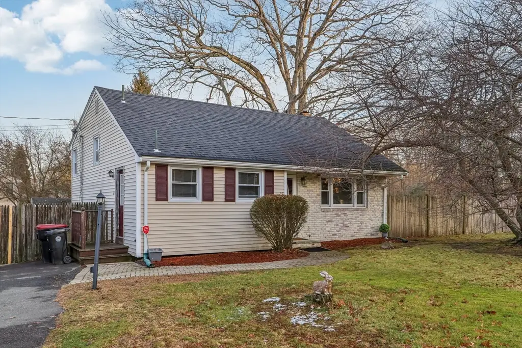 24 Oberlin Rd, Brockton, MA 02302 - Image #1