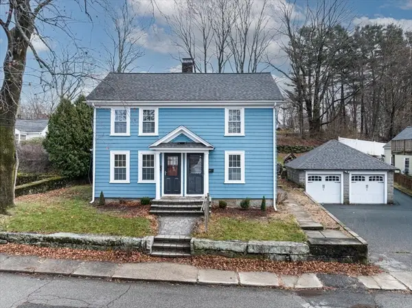 33 Seagrave Street, Uxbridge, MA 01569