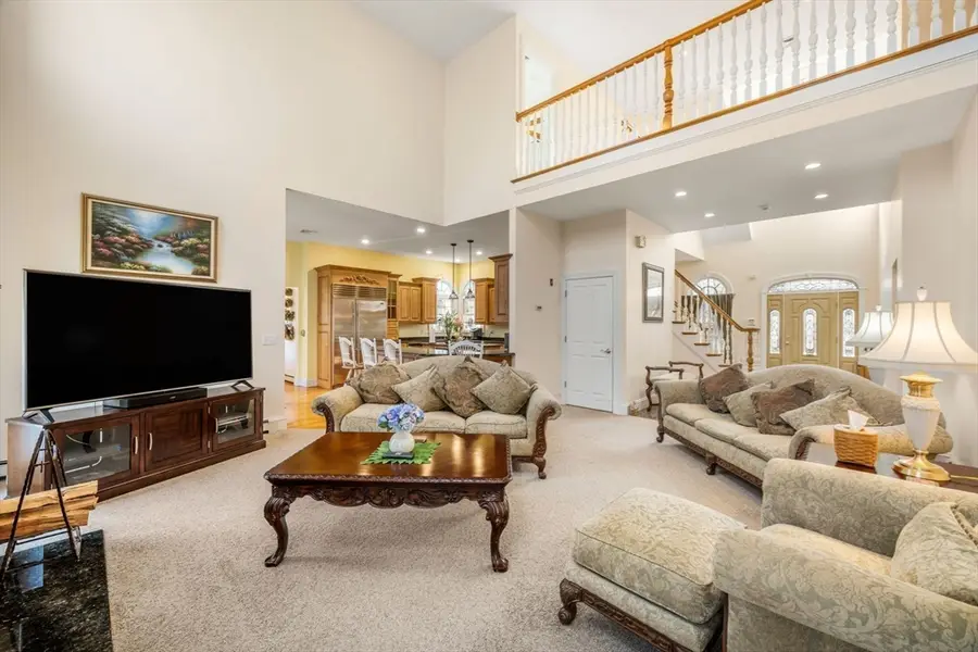 332 Division Rd, Dartmouth, MA 02748 - Image #3