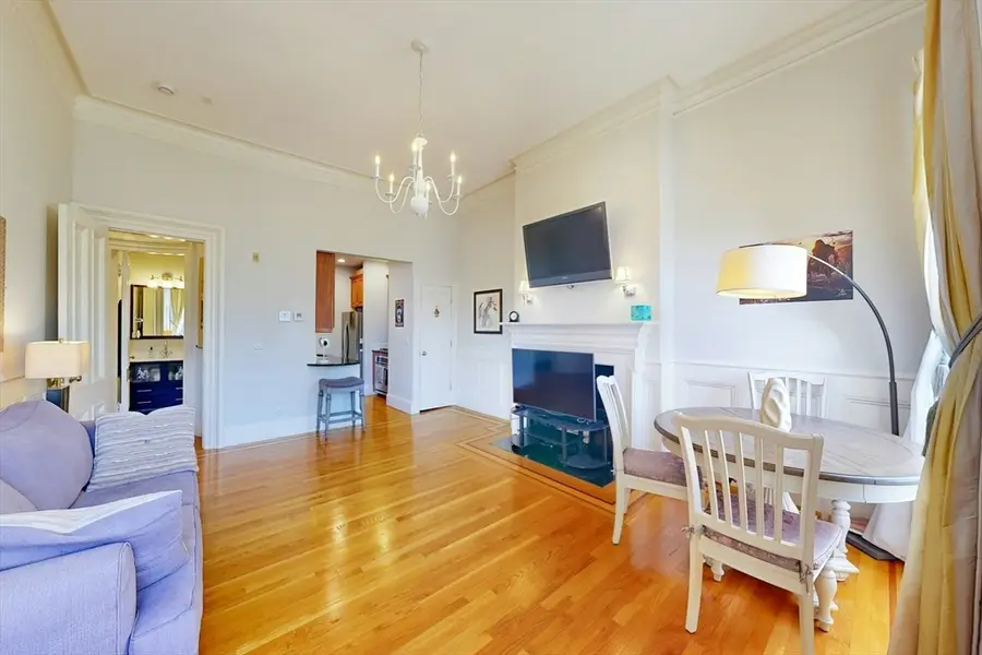 322 Beacon Street #7, Boston, MA 02116 - Image #3