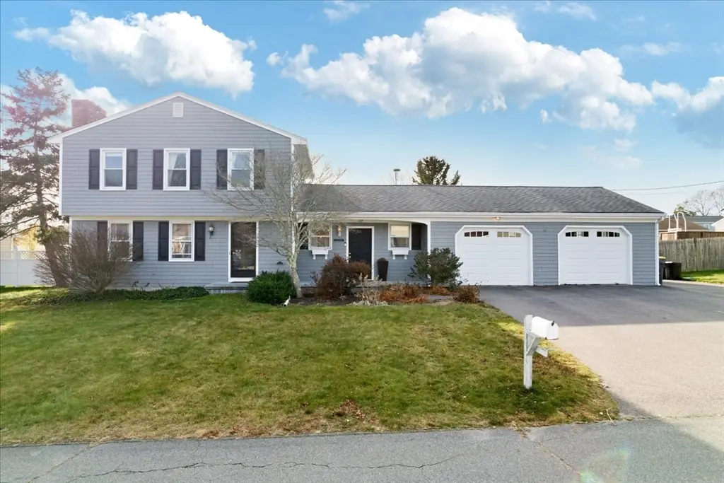 127 Sheraton Ave, Somerset, MA 02725 - Image #1
