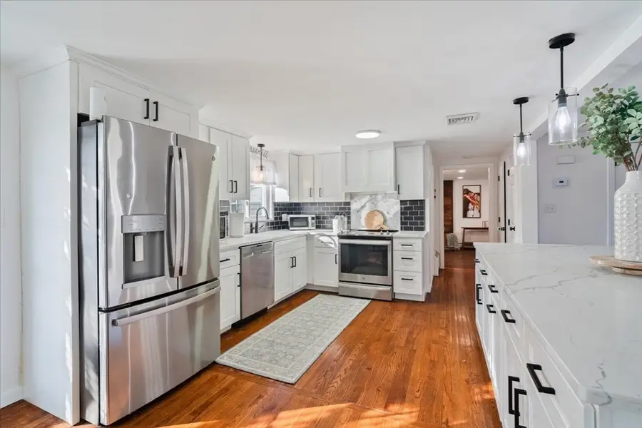 127 Sheraton Ave, Somerset, MA 02725 - Image #3