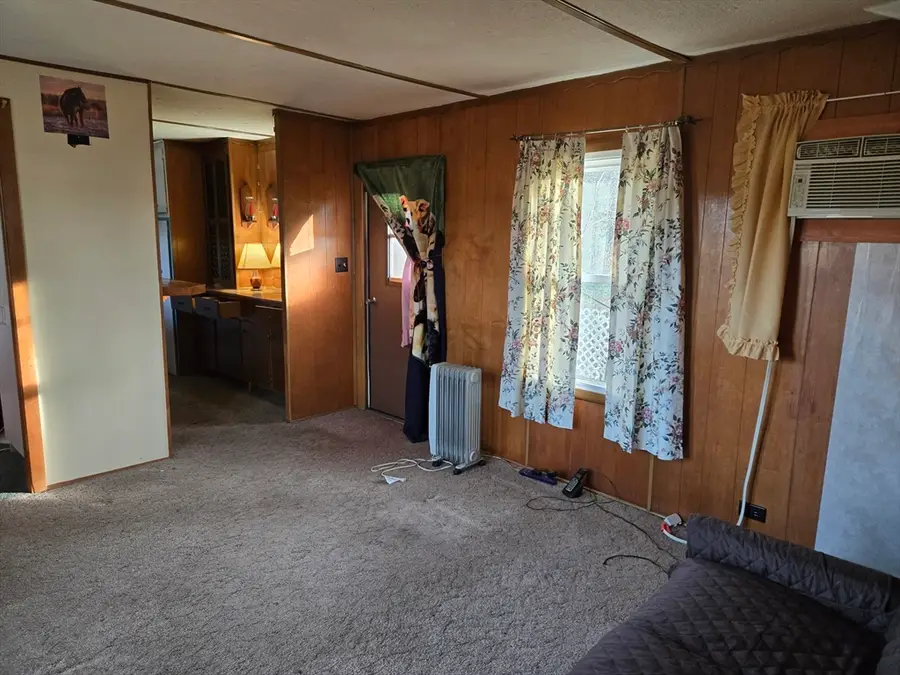 165 Padelford St, Berkley, MA 02779 - Image #3