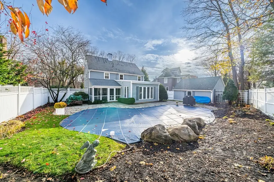 35 Glen Grn, Winchester, MA 01890 - Image #2