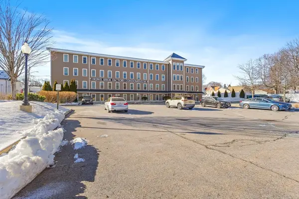 110 Pleasant St #401, Marlborough, MA 01752