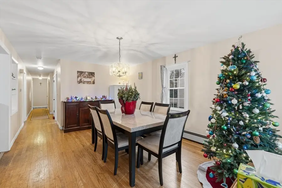 41 Roosevelt Ave, North Attleboro, MA 02760 - Image #3