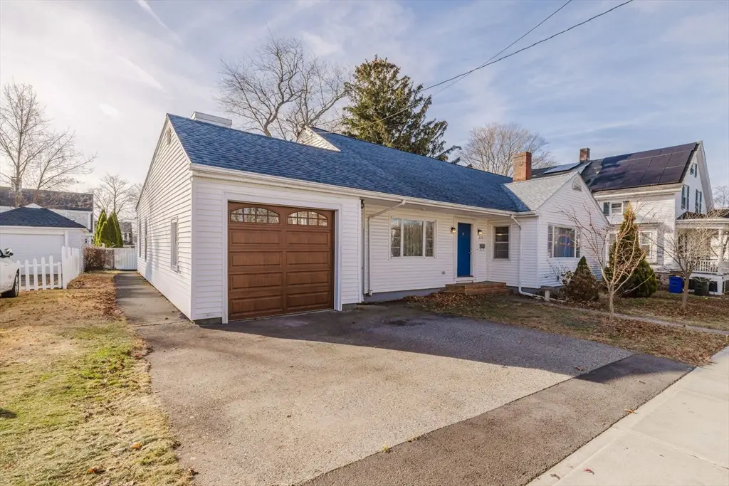 277 Valentine St, Fall River, MA 02720 - Image #1