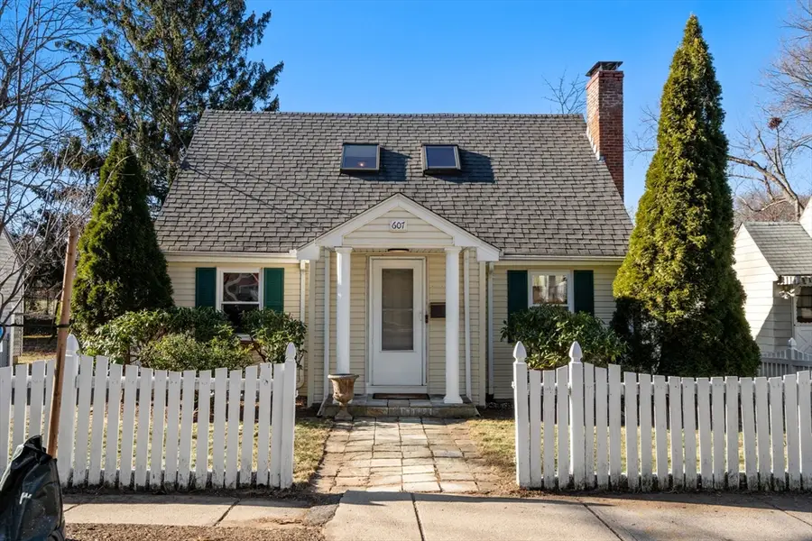 607 Poplar Street, Boston, MA 02131 - Image #2