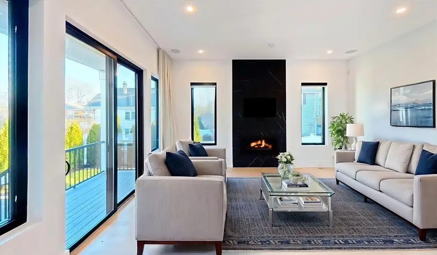 336-338 Neveda St #338, Newton, MA 02460 - Image #2