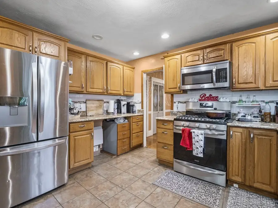 86 Parkland Ave, Lynn, MA 01904 - Image #2