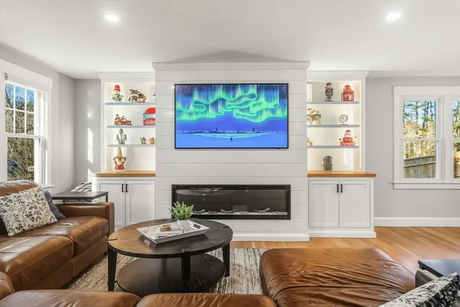 10 Mockingbird Hill, Bridgewater, MA 02324 - Image #2