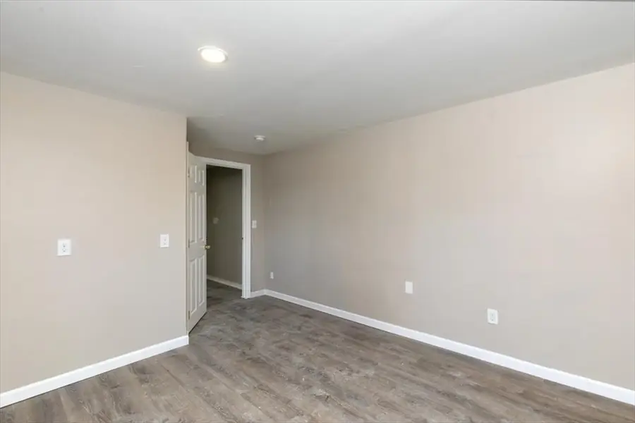 31 Garfield St, Lawrence, MA 01843 - Image #3