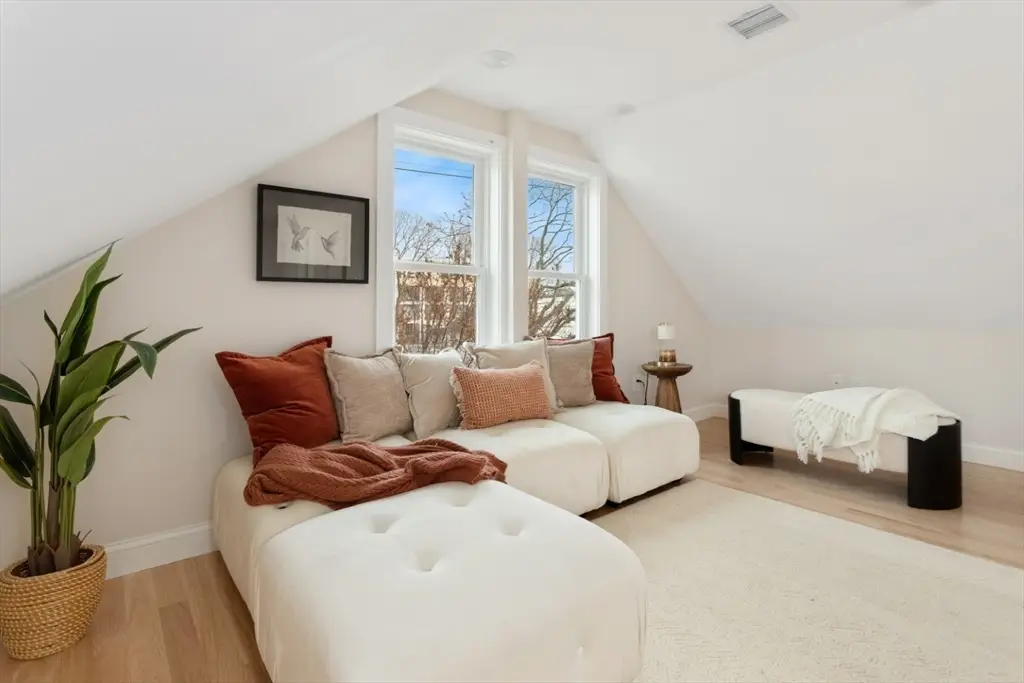 157 Boston Ave #3, Somerville, MA 02144 - Image #1