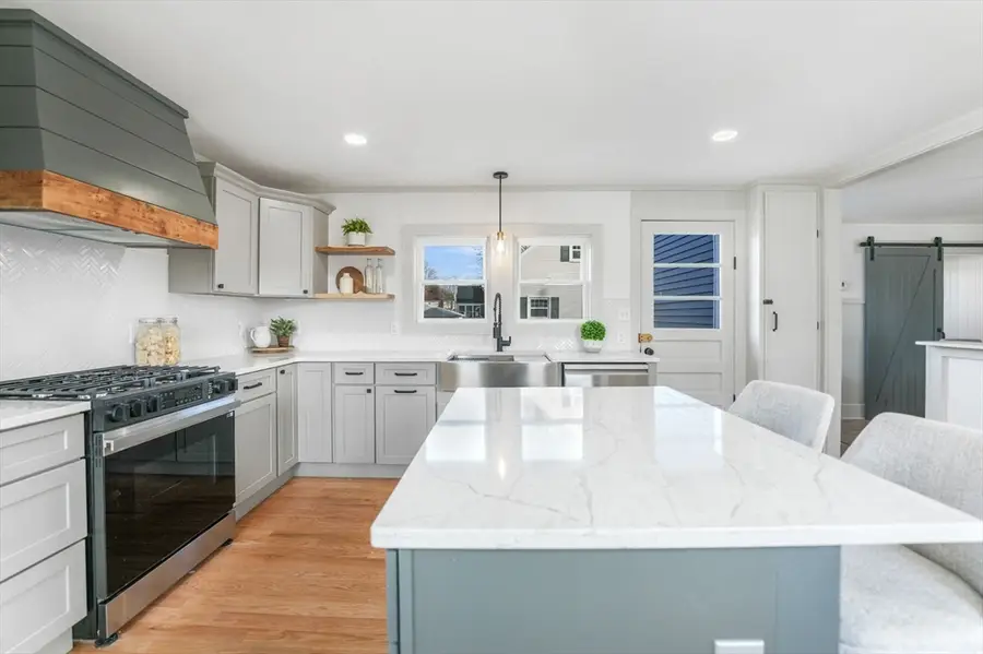 32 Cedar St, Fairhaven, MA 02719 - Image #3