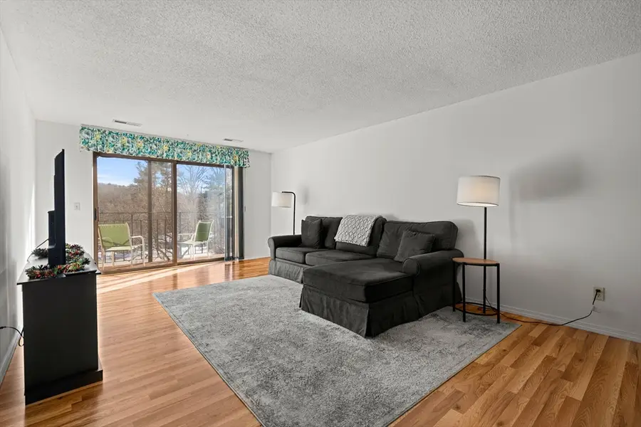 181 Littleton Rd #134, Chelmsford, MA 01824 - Image #2