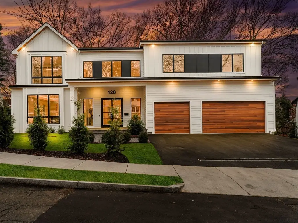 128 Charlemont, Newton, MA 02461 - Image #1