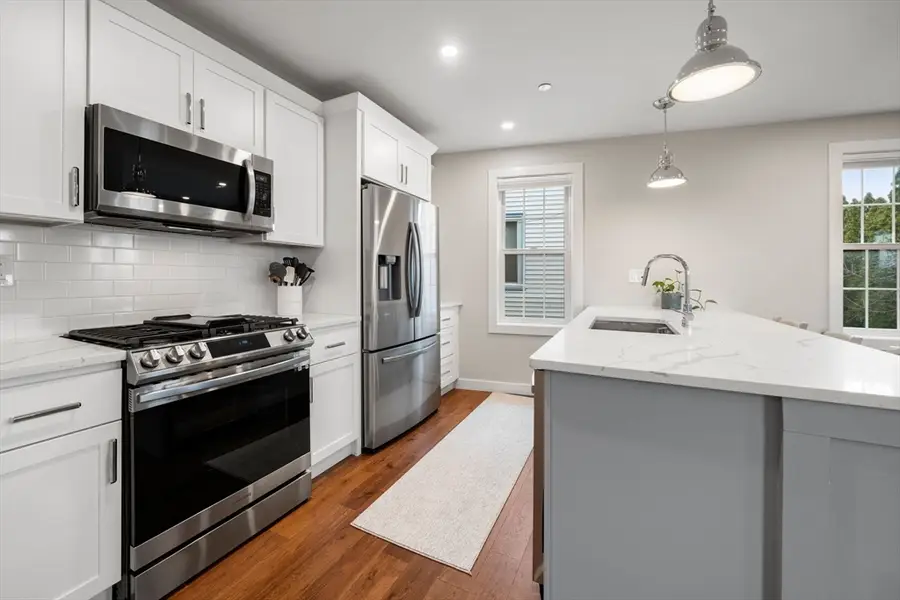 20 Crestway Road #3, Boston, MA 02128 - Image #3