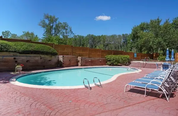 100 Rosemary Way #129, Needham, MA 02494