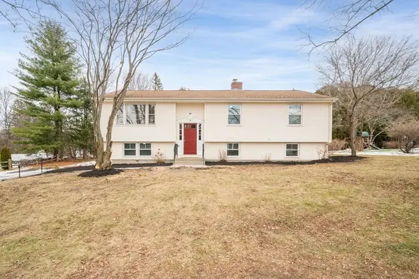 16 Ward Lane, Westborough, MA 01581
