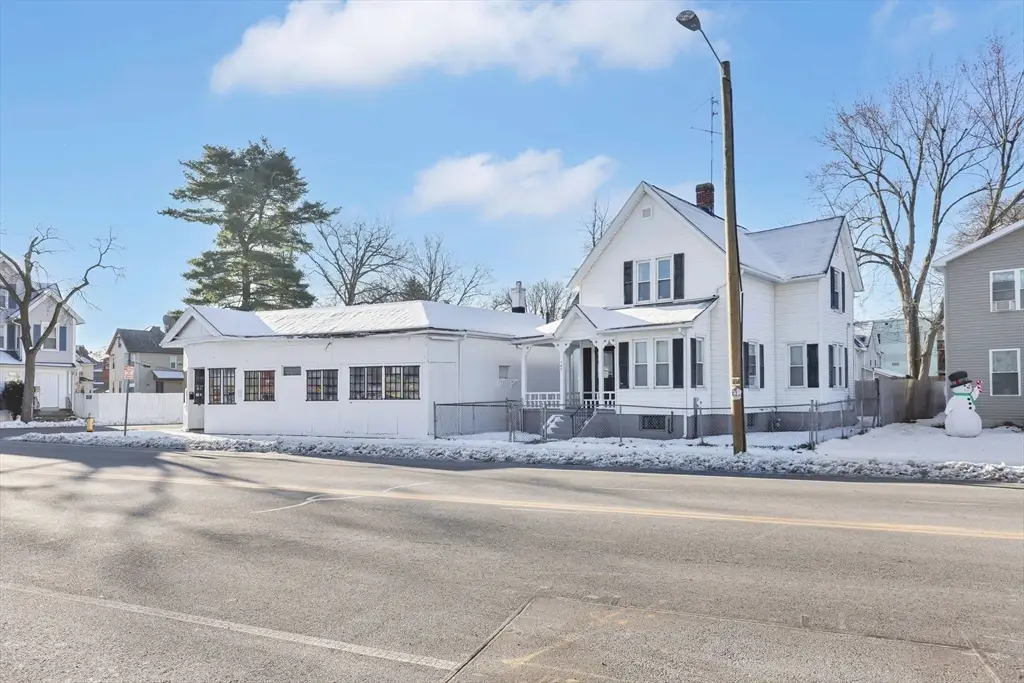 140-142 Dickinson St, Springfield, MA 01108 - Image #1