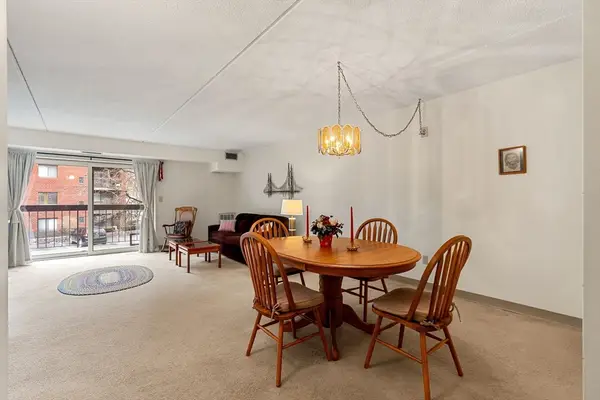 159 Main St #12B, Stoneham, MA 02180