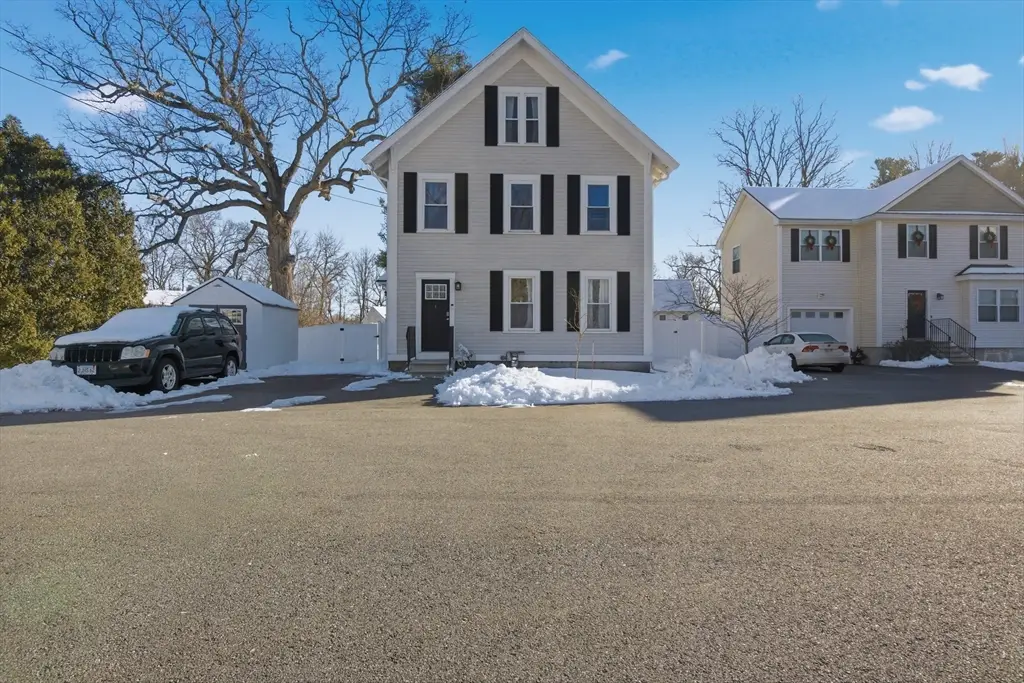 35 Hollis Street #1, Pepperell, MA 01463 - Image #1