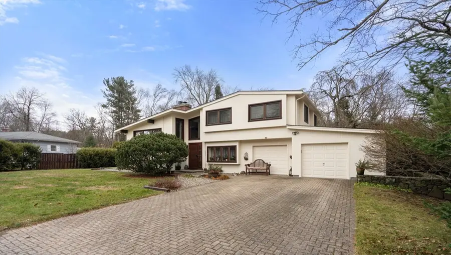 21 Knight Rd, Framingham, MA 01701 - Image #2