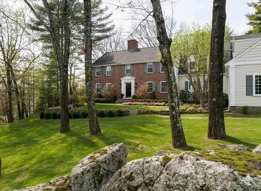 84 Royalston Rd, Wellesley, MA 02481 - Image #2