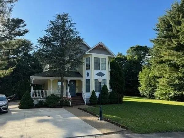 22 Freemens Cir, Freetown, MA 02702