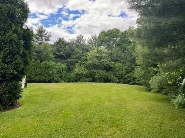 22 Freemens Cir, Assonet, MA 02702 - Image #3