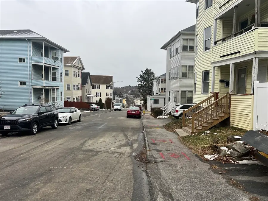 74 Esther St, Worcester, MA 01607 - Image #3