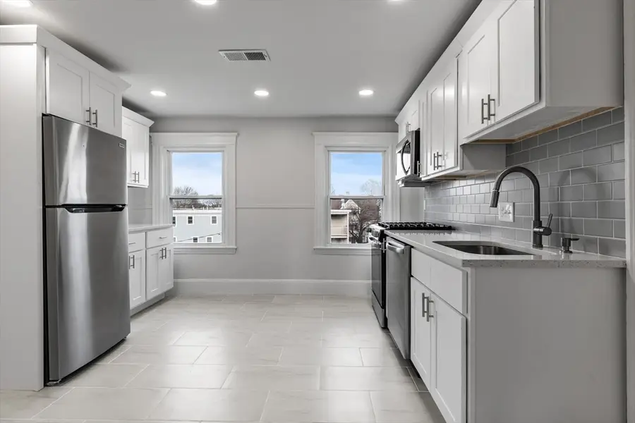 16 Clarkwood St #3, Boston, MA 02126 - Image #3