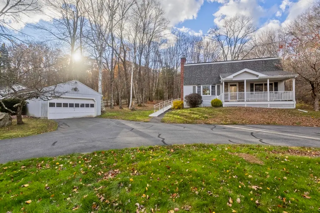 31 Leadmine Road, Southampton, MA 01073 - Image #1