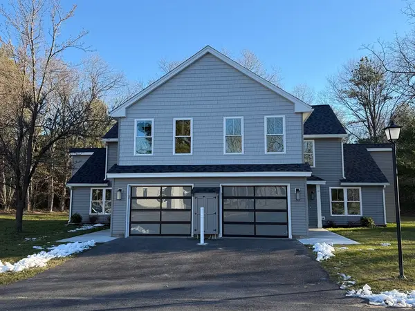 13 Barracks Road #13, Hudson, MA 01749