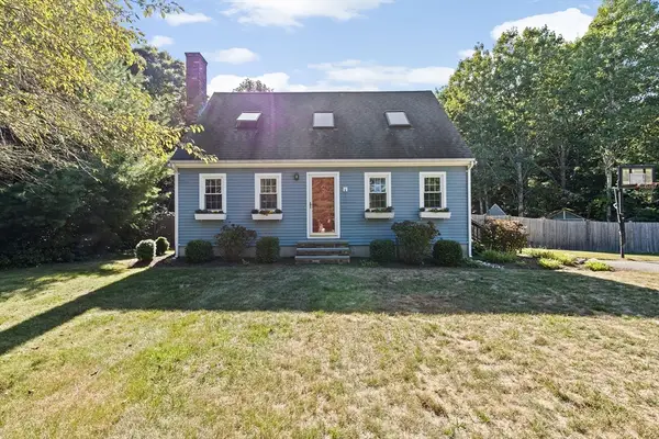 66 Maureen Way, Plymouth, MA 02360