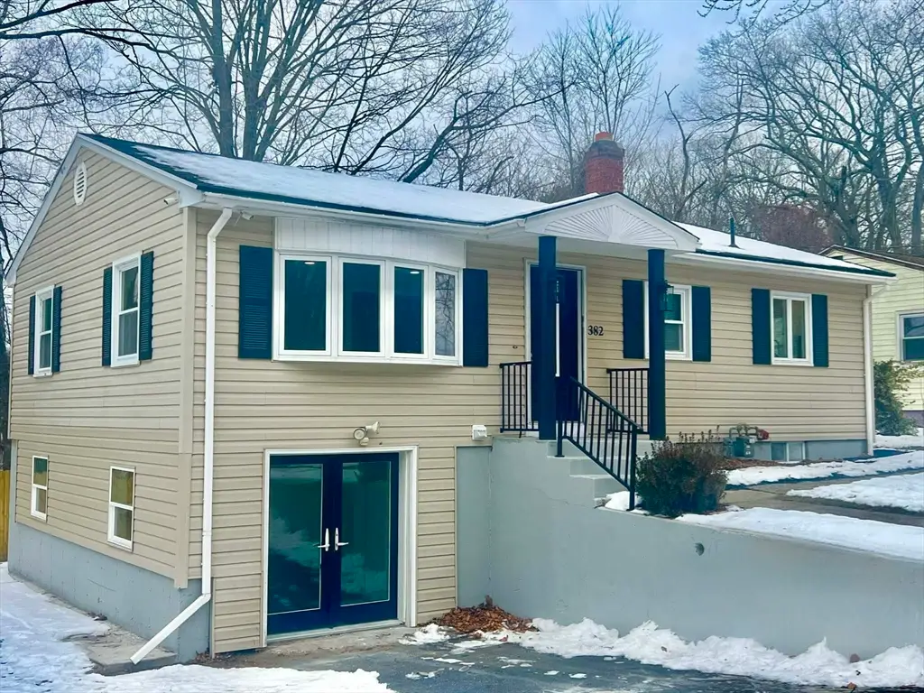 382 Holyoke St, Ludlow, MA 01056 - Image #1