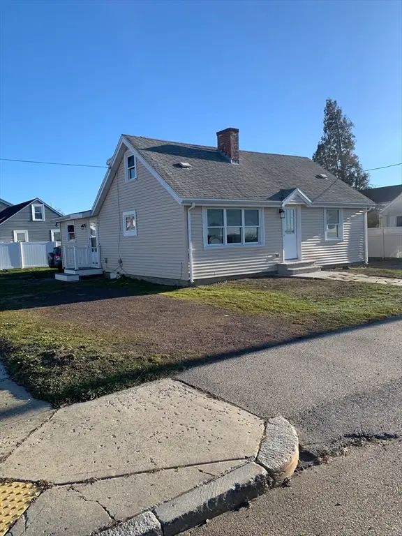 123-125 Mills Ave, Revere, MA 02151