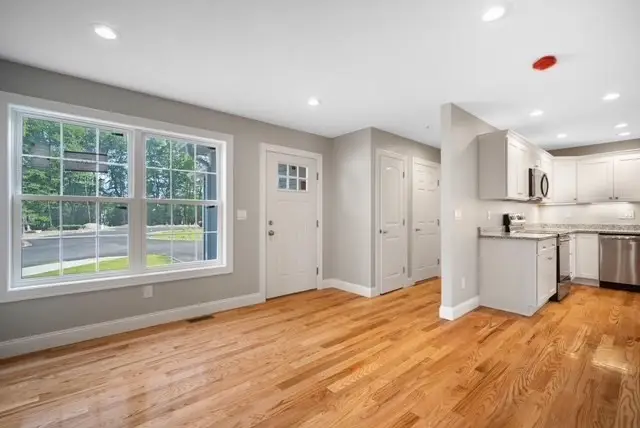 4 Sabrina Way #E, Agawam, MA 01001 - Image #2