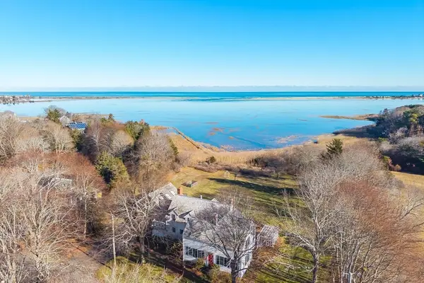 8 Dewey Ave, Sandwich, MA 02563