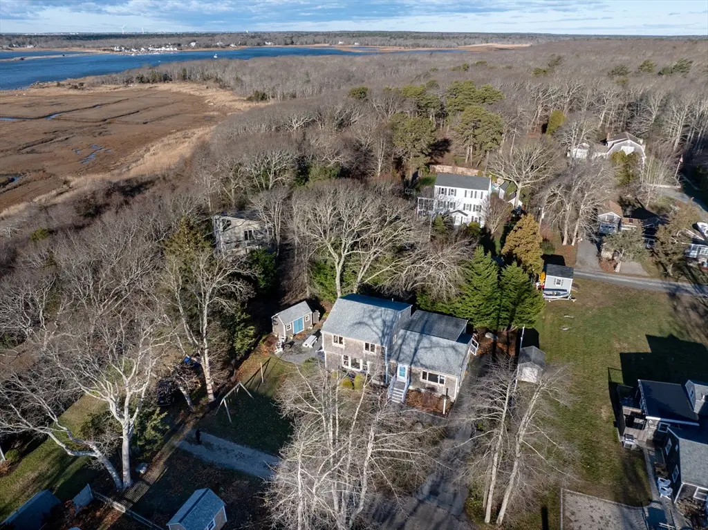 26 Mattakiset Rd, Mattapoisett, MA 02739 - Image #1