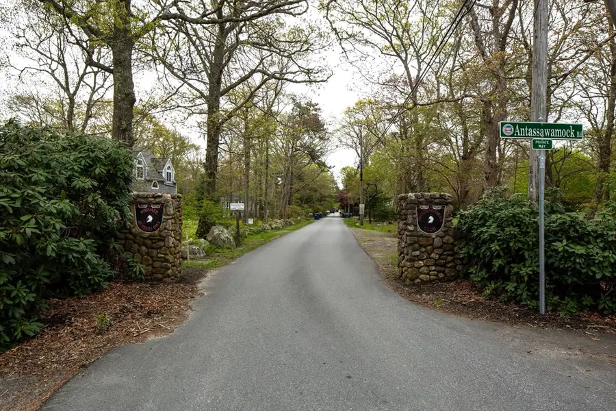 26 Mattakiset Rd, Mattapoisett, MA 02739 - Image #2