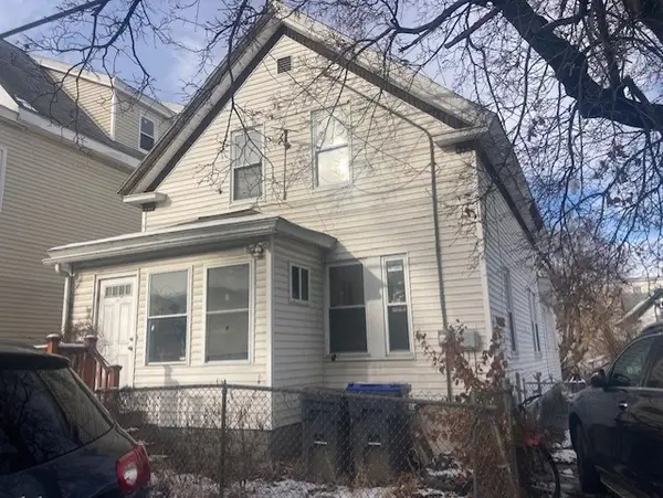 29 Center, Methuen, MA 01844